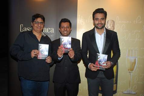 Celebs pose for the media at Rohit Khilnani's Book Launch