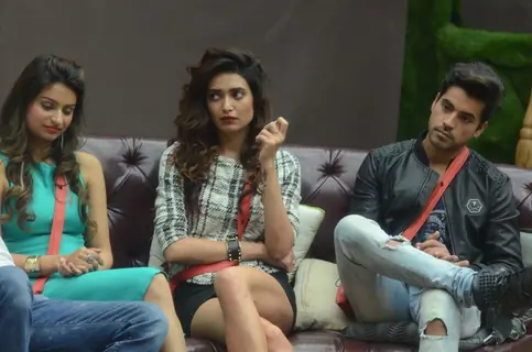 Bigg Boss - Halla Bol