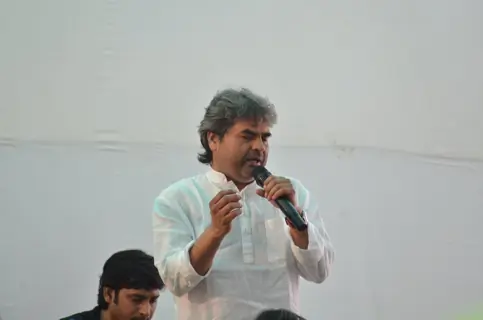 Vishal Bharadwaj performed at Anurag Basu's Saraswati Pooja
