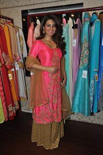 Geeta Basra at the Dvar Store Launch