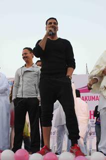 Akshay Kumar interacts with the audience at Bramhakumari Sakhi Minithon 2015