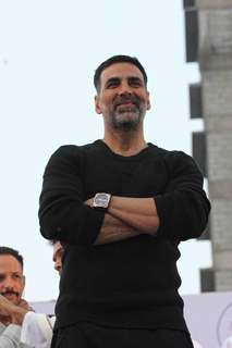 Akshay Kumar smiles for the camera at Bramhakumari Sakhi Minithon 2015