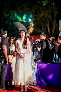 Shamata Anchan poses for the media at Hundred Hearts' Glamorous Charity Dinner