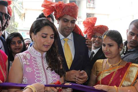 Madhuri Dixit Nene Inaugurates P.N. Gadgil Jewellers' New Showroom