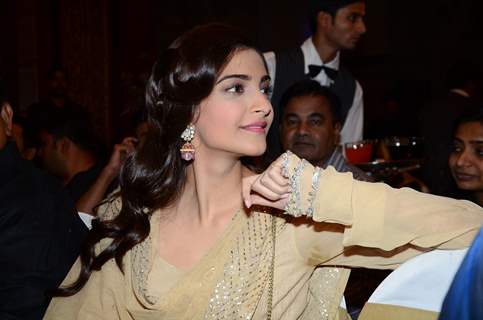 Sonam Kapoor was snapped at Irshad Kamil's Book Launch