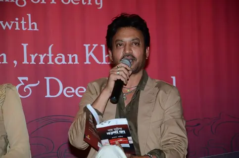 Irrfan Khan was snapped reading a few lines from Irshad Kamil's Book at the Launch