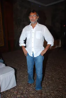 Rakeysh Omprakash Mehra poses for the media at Irshad Kamil's Book Launch