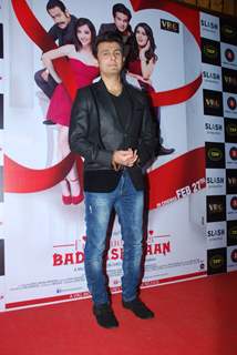 Sonu Niigam poses for the media at the Music Launch of Badmashiyaan