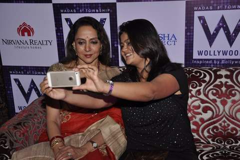 Hema Malini clicks a selfie with a fan at Wollywood Project's Success Bash