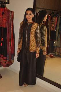 Karisma Kapoor poses for the media at the Lanch of Anjali Jani's Flagship Store