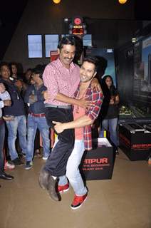 Varun Dhawan was snapped lifting Nawazuddin Siddiqui at the Promotions of Badlapur