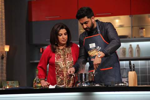 Abhishek Bachchan tries his hand at cooking on Farah Ki Daawat