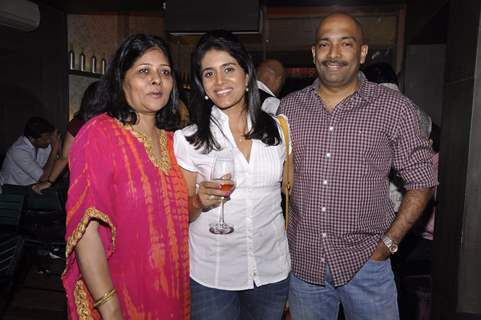 Sonali Kulkarni poses with friends at Cafe D'WINE