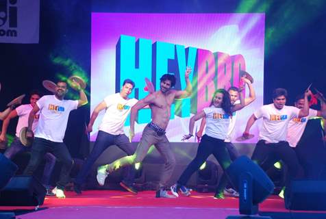 Hanif Hilal performs at the Promotions of Hey Bro