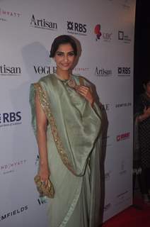 Sonam Kapoor poses for the media at The Artisan Awards by GJEPC