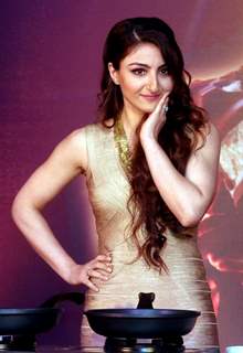 Soha Ali Khan poses for the media at Magnum Promotional Event