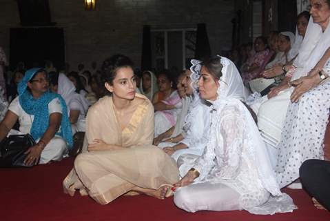 Kangana Ranaut was snapped at the Prayer Meet of Madhur Bhandarkar's Mom