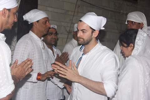 Neil Nitin Mukesh was snapped at the Prayer Meet of Madhur Bhandarkar's Mom