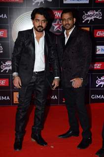 Sharib-Toshi pose for the media at GIMA Awards 2015