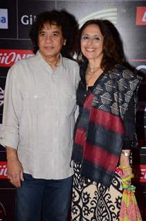 Zakir Hussain poses with Wife at GIMA Awards 2015