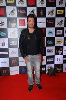 Varun Sharma poses for the media at Radio Mirchi Awards