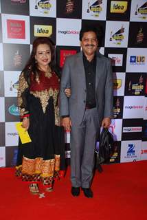 Udit Narayan poses for the media at Radio Mirchi Awards