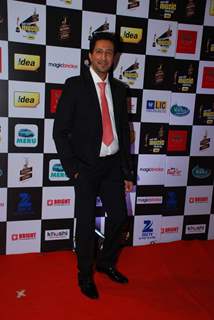 Sulaiman Merchant poses for the media at Radio Mirchi Awards