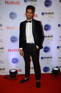 Upen Patel poses for the media at Filmfare Glamour and Style Awards