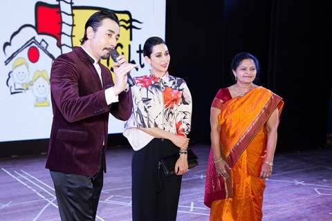 Karishma Kapoor Cheers 'Bright Start Fellowship International School' Kids