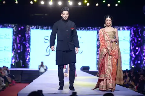 Zayed Khan and Divya Khosla walk the ramp at Fevicol Caring With Style