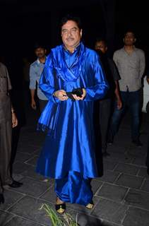 Shatrughan Sinha poses for the media at Tulsi Kumar's Wedding Reception