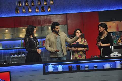 Arjun Kapoor was snpped interacting at Farah Ki Daawat