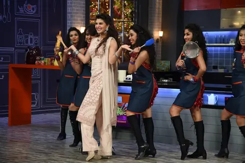 Jacqueline Fernandes performs at Farah Ki Daawat