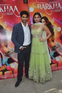 Taaha Shah and Sara Loren pose for the media at the Trailer Launch of Barkhaa