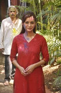 Dia Mirza poses for the media at Shabana Azmi's Holi Bash
