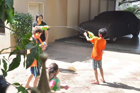 Priya Dutt was Snapped playing Holi with Kids