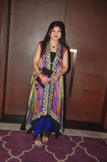 Alka Yagnik poses for the media at GR8 Beti Bash