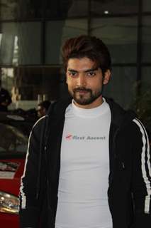 Gurmeet Choudhary poses for the media at Women's Car Rally