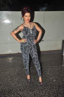 Hard Kaur poses for the media at the Music Launch of Dilliwaali Zaalim Girlfriend