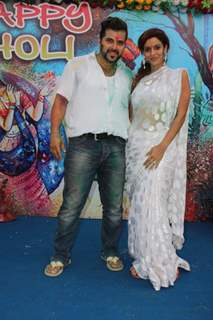 Bakhtiyaar Irani and Tanaaz Currim Irani pose for the media at the 200 Episodes Completion Bash