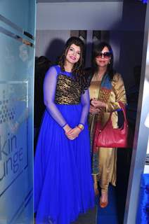 Zeenat Aman launches Skin Lounge in Mumbai