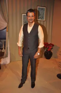 Rohit Roy at the Preview of the Play Unfaithfully Yours