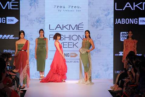 Aditi Rao Hydari walks the ramp for Archana Rao at the Lakme Fashion Week 2015 Day 1