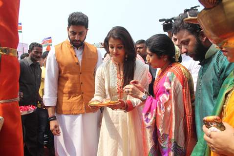 Abhishek Bachchan and Aishwarya Rai Bachchan were at Gudi Padwa Celebrations