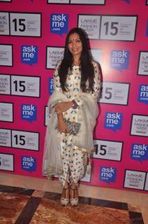 Maria Goretti poses for the media at Lakme Fashion Week 2015 Day 4