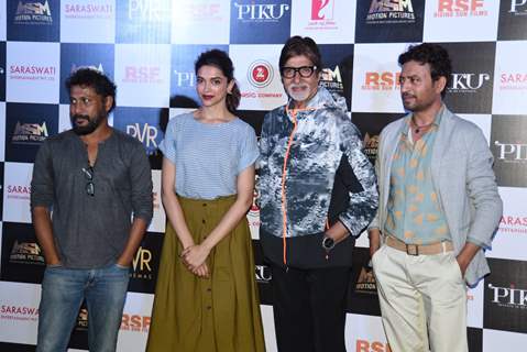 Team poses for the media at the Trailer Launch of Piku