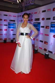 Sonakshi Sinha poses for the media at HT Style Awards 2015