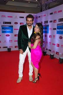 Jay Bhanushali and Mahhi Vij pose for the media at HT Style Awards 2015
