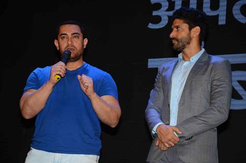 Aamir Khan interacts with the audience during the Meet on Mumbai