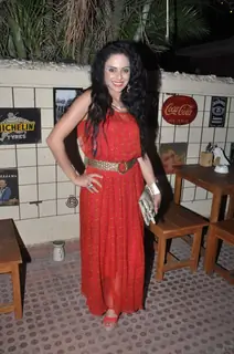 Saraa Khan poses for the media at the Launch Party of Dilli Wali Thakur Gurls